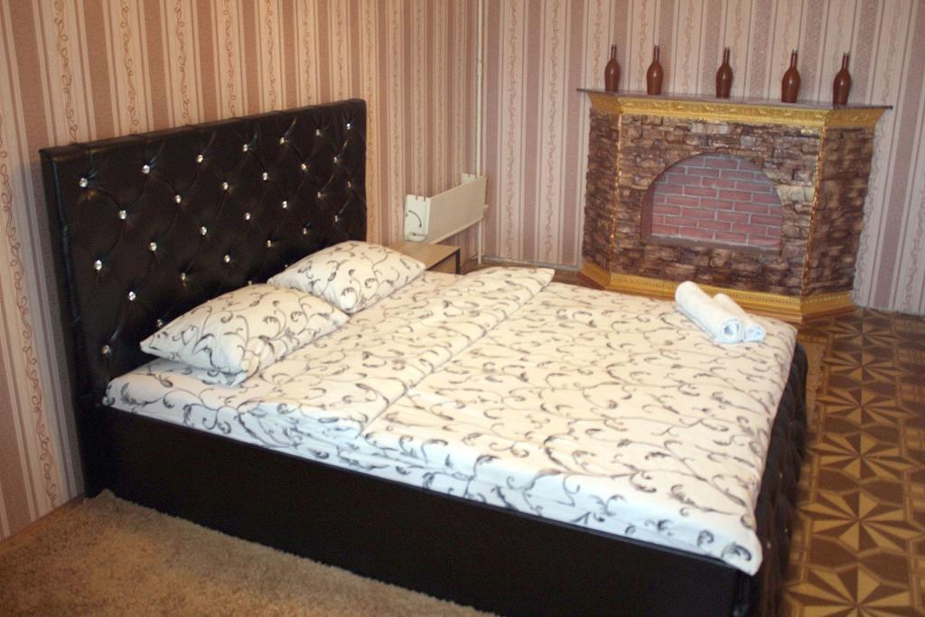 Apartment On Fastivs'Ka 2 Bila Tserkva Luaran gambar